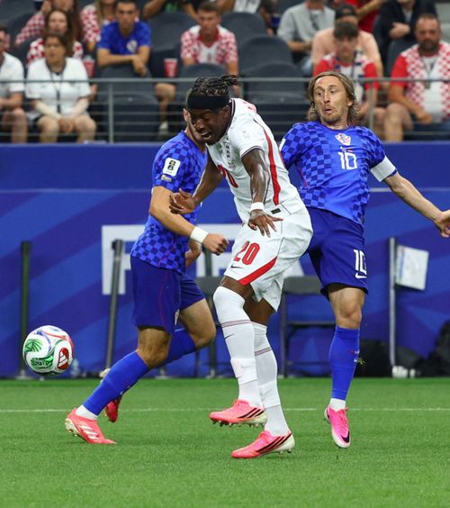 Croația nu știe să se apere  ANALIZĂ.   Erori grave de poziționare  ale echipei lui Modric la 2-4 cu Anglia. Punctele vulnerabile: „Un dezastru”