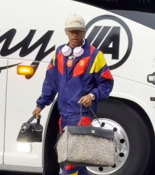 Au atras toate privirile     FOTO.  Fotbaliștii prezenți la   CM 2026  impresionează prin accesoriile de lux. Ce modele de genți au purtat în SUA