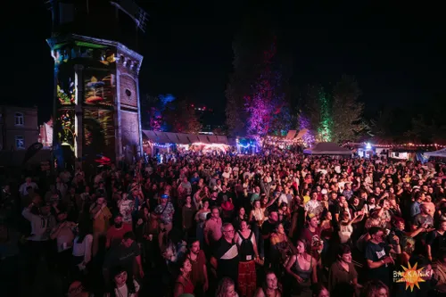 Balkanik Festival revine la București, la finalul verii  🎶 Artiști din diferite țări vor urca pe scena din Parcul Tei. Biletele sunt la vânzare