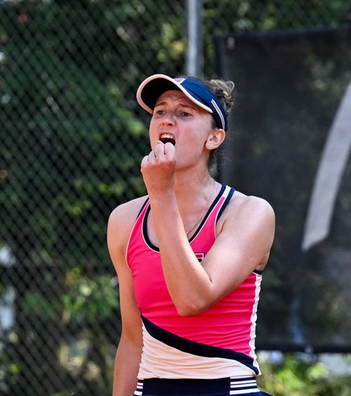Irina Begu, victorie importantă  A învins o jucătoare mult mai bine clasată și e aproape de   tabloul principal  de la WTA Bad Homburg