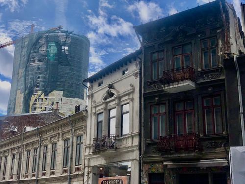 Casa lăptarului Cosma, de pe străvechea stradă Domnița Anastasia, o supraviețuire miraculoasă. E parte dintr-un șir de monumente, mostră din Bucureștiul de altădată