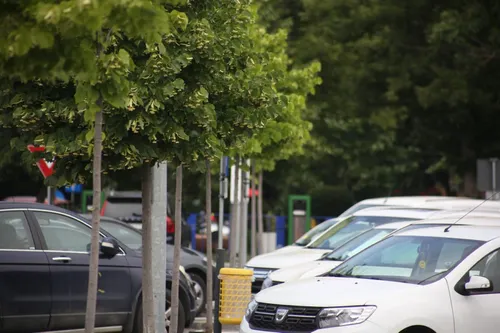 Taxa Băluță nu dispare, se transformă. PS4 introduce Tariful Anual pentru oricine vrea să parcheze la dumnealui în sector. Cât costă și cum poate fi solicitat