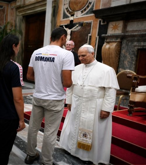 Popovici, în fața Papei  Înotătorul român s-a dus la Vatican înainte de revenirea în bazinul   în care a scris istorie  » Mesajul Suveranului Pontif
