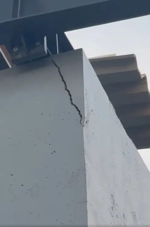 Crăpături în structura de beton a noului stadion din Timișoara FOTO (3).jpg