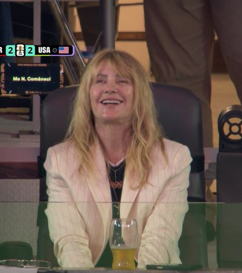 Nadia Comăneci, în tribune la Mondial    FOTO.   Pe cine a susținut legenda gimnasticii la   CM 2026