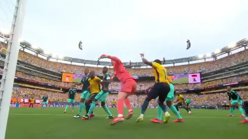 Al doilea gol încasat de Manuel Neuer în meciul Ecuador - Germania 2-1. Foto: Captură Antena 1