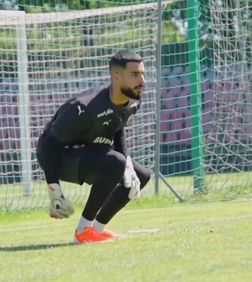 Bellaarouch a trecut la treabă  Prima reacție a   portarului  transferat de Dinamo, după ce a semnat