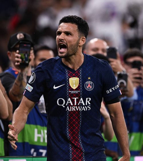 AC Milan doboară recorduri  A bătut palma cu PSG. Este   cel mai scump transfer  din istoria clubului!