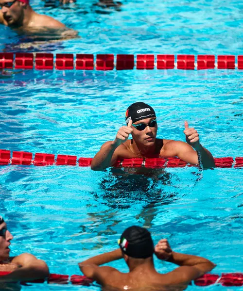  Popovici, din nou în finală    Înotătorul român s-a calificat în ultimul act al   probei de 200m liber,  ultima de la Settecolli