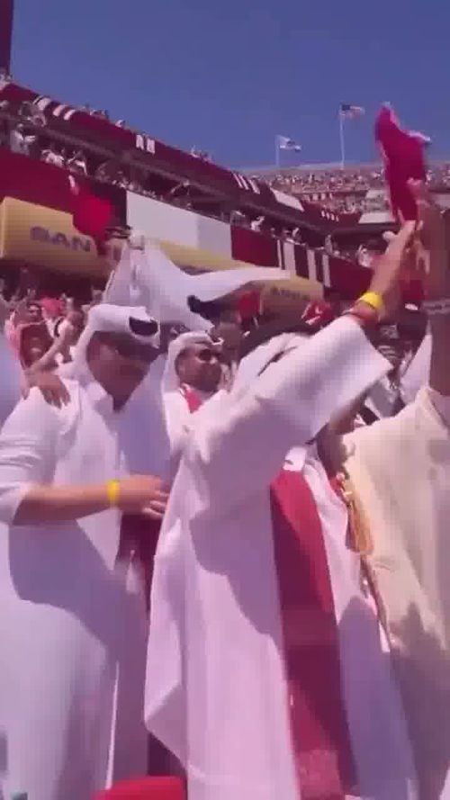 Montaj cu fanii Qatarului la Campionatul Mondial de Fotbal din 2026. Foto: Instagram / @qfa