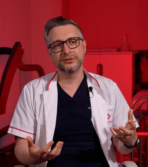 Hernia, rezolvată prin chirurgie robotică    Sfaturi   de la dr. Bogdan Popescu, medic Chirurgie Generală la Spitalul Euroclinic - Regina Maria