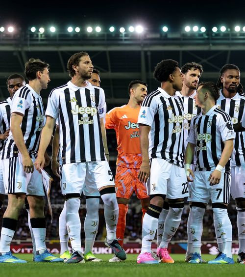 Probleme mari pentru Juventus   Pentru ce a fost   sancționat de UEFA  clubul din Italia