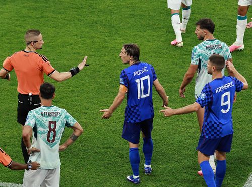 Modric, căpitanul Croației, se aștepta ca arbitrul Espen Eskas să anuleze golul după ce a revăzut faza