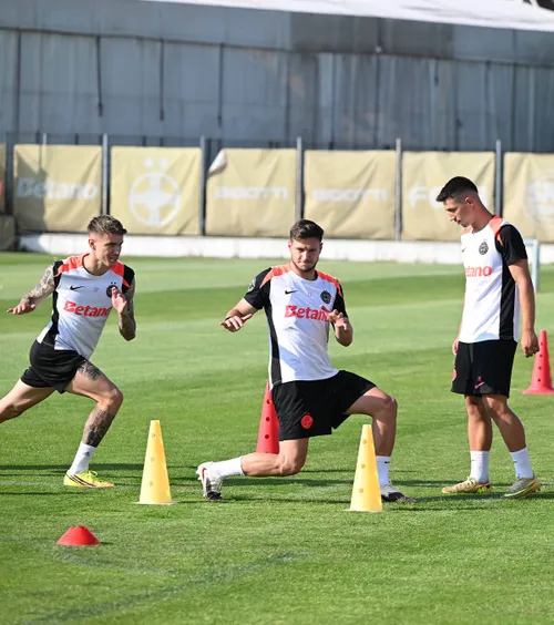 „Locomotiva acestei echipe”    Remarcatul  lui Mihai Stoica din cantonamentul celor de la FCSB: „Implicarea lui este alta”