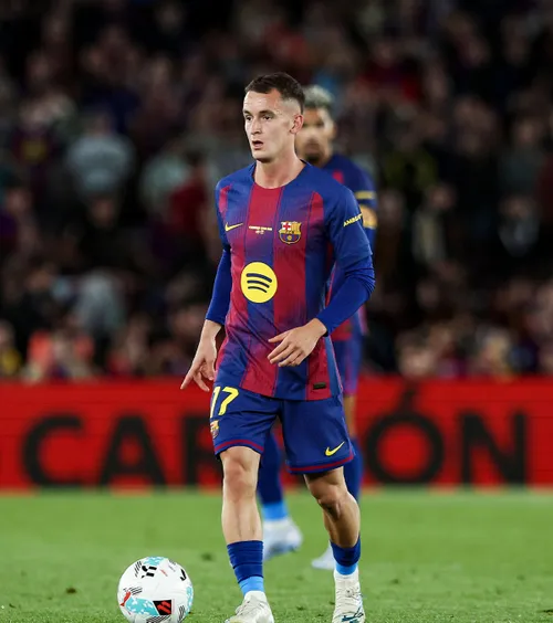 Tot mai aproape de despărțire  Cât speră   Barcelona  să ia pe mijlocașul crescut de club, care și-a pierdut locul în 11-le de start