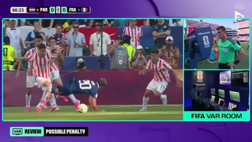 Penalty-ul obținut de Desire Doue și transformat de Kylian Mbappe în meciul cu Paraguay. Foto: captură YouTube / @AntenaPLAYRo