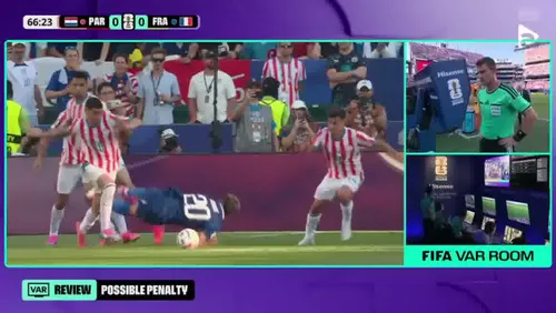 Penalty-ul obținut de Desire Doue și transformat de Kylian Mbappe în meciul cu Paraguay. Foto: captură YouTube / @AntenaPLAYRo