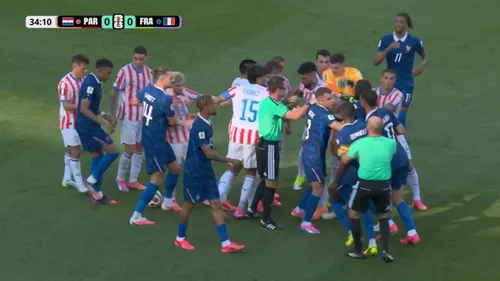 Conflict între jucători în meciul Paraguay - Franța FOTO Captură video Antena Play