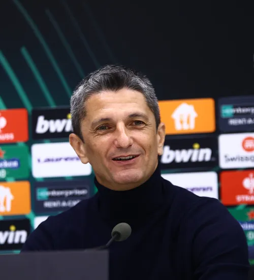 Lucescu revine în Orientul Mijlociu  Tehnicianul român a semnat un   contract de top  cu campioana Qatarului » Ce salariu va avea