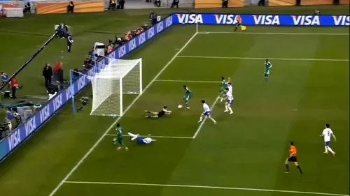 Ratarea lui Yakubu Aiyegbeni din meciul Nigeria - Coreea de Sus de la CM 2010 (captură video)