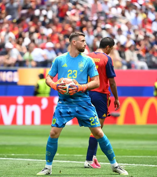 Ronaldo rămâne o amenințare  Portarul Spaniei avertizează înainte de   meciul cu Portugalia:  „Acesta e punctul lui forte”
