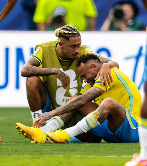 Dramă de Mondial: Neymar s-a retras!  Radiografia celor patru turnee finale: accidentări, înfrângeri, lacrimi.   Nu va mai juca pentru Brazilia