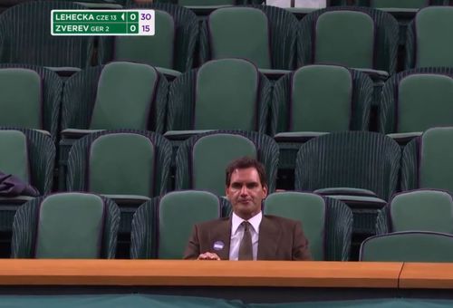Roger Federer, singur în Loja Regală de la Wimbledon. Foto: captură X/@BastienFachan
