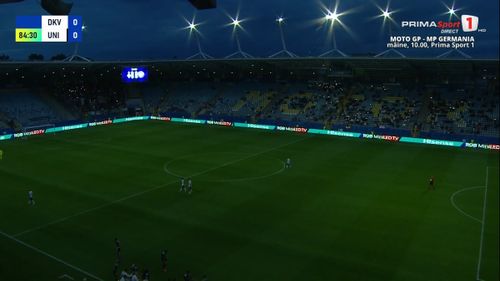 A căzut nocturna la meciul Dinamo Kiev - U Cluj FOTO Captură video Prima Sport 1