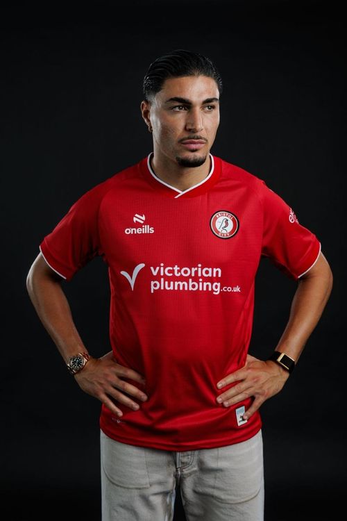 Lisav Eissat, prezentat oficial la Bristol City (FOTO: bcfc.co.uk)