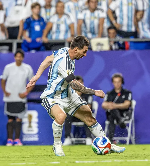 Messi e peste tot!  Nu face doar parte din atacul argentinian,   el este atacul argentinian
