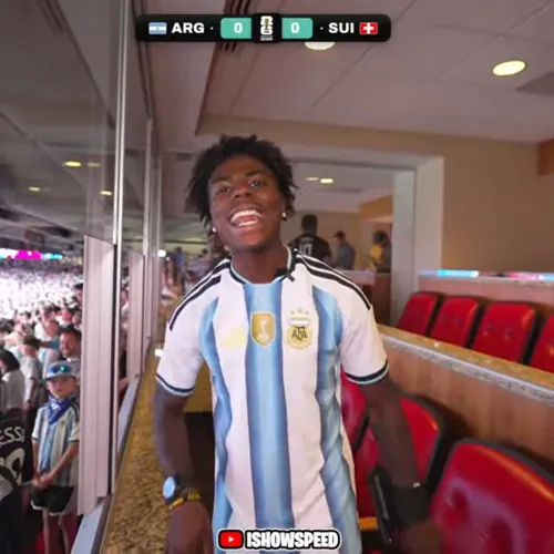 „O să te batem”     VIDEO  Fostul coechipier al lui Messi   l-a amenințat  pe cel mai celebru fan al lui Cristiano Ronaldo