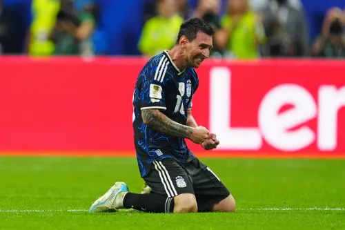 Argentina sărbătorește calificarea în finala Campionatului Mondial. Foto: Imago