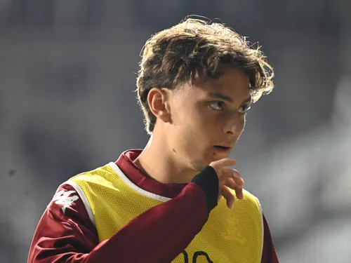 Andrei Șucu, fiul patronului Rapidului, la încălzire alături de jucătorii giuleșteni. Foto: Sport Pictures