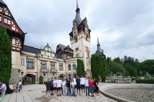 David Popovici și Pan Zhanle la Castelul Peleș. FOTO Raed Krishan GOLAZO (1).jpg