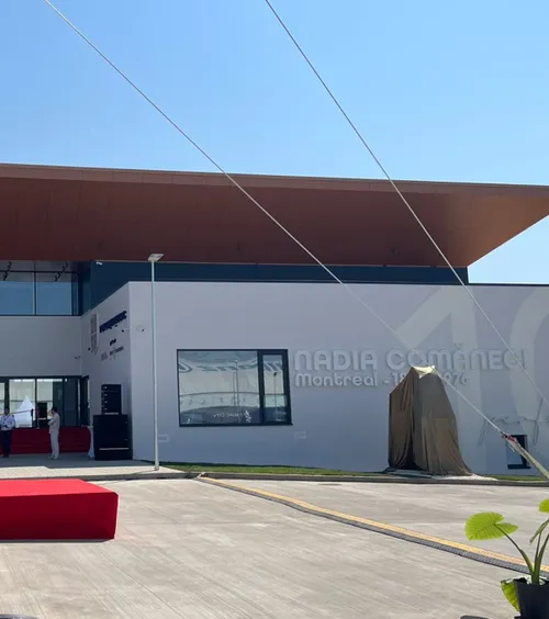 Sala „Nadia Comăneci”    FOTO:  Cum arată și cât a costat construcția din Otopeni, finalizată într-un   timp foarte scurt