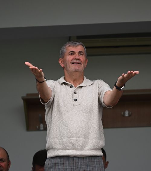 „Croitoru s-a speriat ca Tuchel”  Patronul FC Botoșani,   reacție fermă  după ce antrenorul și-a înjurat jucătorii: „Voi pune mâna pe telefon”