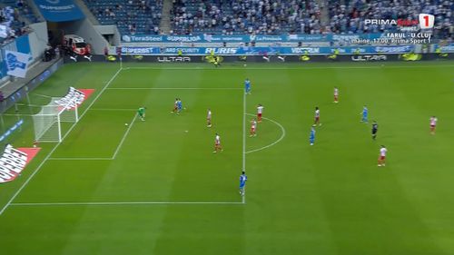 Autogolul lui Alomerovic din meciul U Craiova - UTA FOTO Captură video Prima Sport 1