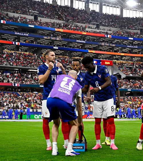 „Comportamente inadmisibile!”    Adrien Rabiot și-a făcut praf colegii,  după Franța - Anglia 4-6: „N-am mai văzut niciodată așa ceva!”
