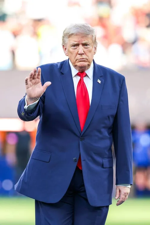 A refuzat să dea mâna cu Trump!    FOTO:   El e   singurul jucător din finala CM 2026  care l-a ignorat pe președintele SUA