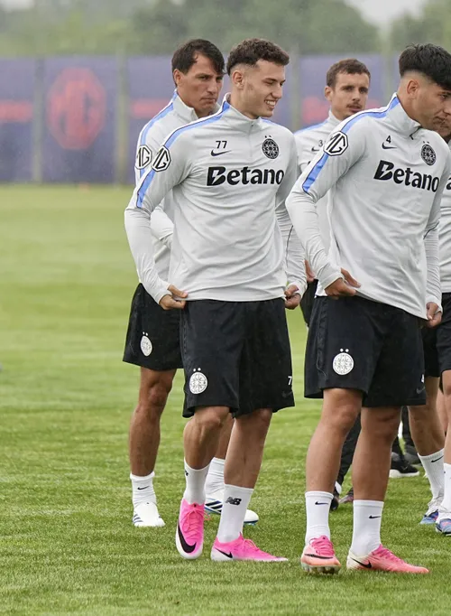 Prezență-surpriză la FCSB     VIDEO+FOTO.  Cine e jucătorul care   s-a antrenat azi   sub comanda lui Marius Baciu