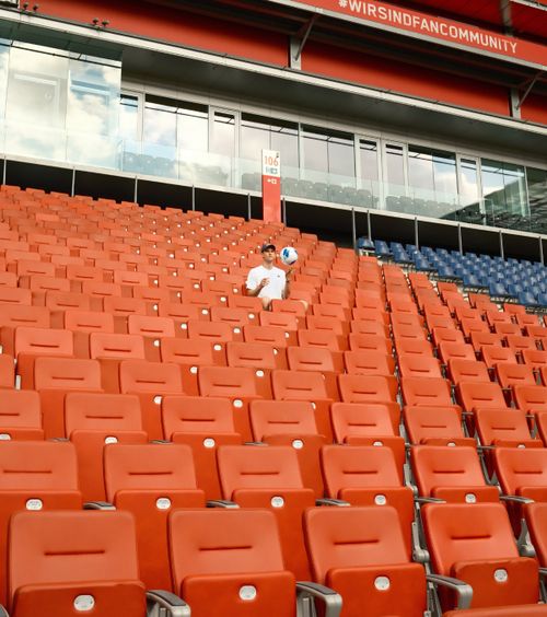 Ex-campionul de la US Open joacă fotbal   Tocmai a semnat contractul, dar numele nu-i garantează postul de titular: „Trebuie să lupte pentru   un loc în echipă”