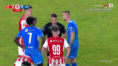 Dinamo - Craiova. Meci oprit pentru scandări rasiste la adresa lui Nsimba (35).jpg
