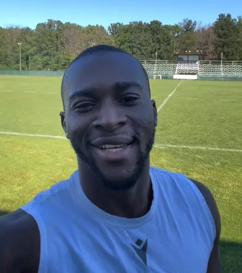 „Îi puteți spune Tobi”    VIDEO.  FC Argeș și-a prezentat   jucătorul cu nume imposibil  printr-un videoclip inedit: „Nu pot să-l pronunț!”