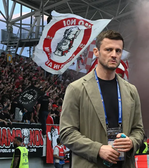 Nicolescu despre suporteri   Președintele lui Dinamo condamnă comportamentul fanilor:   „E ireal!  Nu înțeleg de ce facem asta”