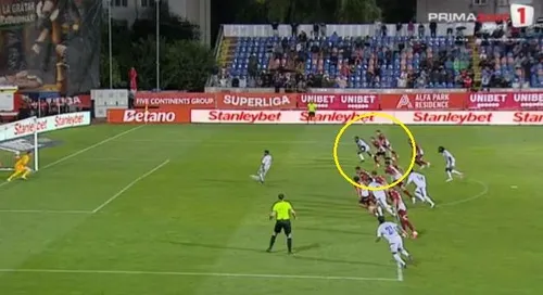FC Botoșani - Rapid, penalty-ul este repetat pentru că Grameni era în careu. Captură Prima Sport.jpg