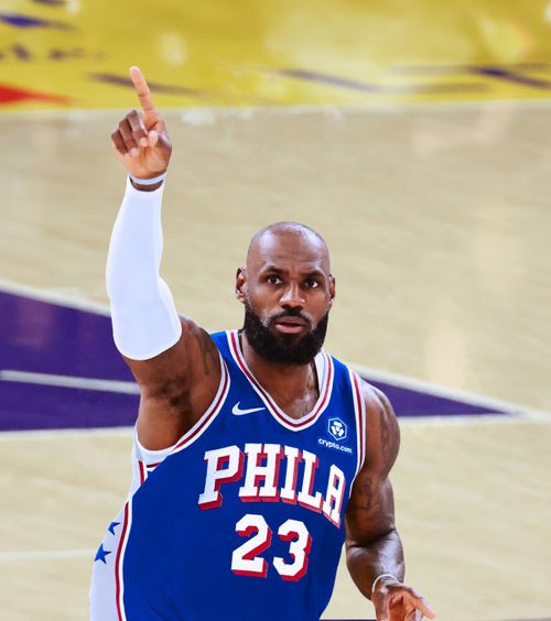 Navetă cu elicopterul în fiecare zi   Unde vrea să locuiască   LeBron James  cât joacă pentru Sixers: apar două probleme importante + reacția fanilor