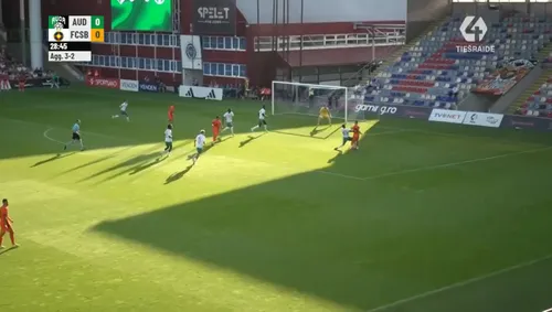 AUDA - FCSB. Penalty cerut de Tănase în prima repriză (1).jpg