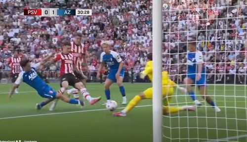 Ocazia lui Dennis Man din PSV - AZ Alkmaar Foto captură video as.ro.jpeg
