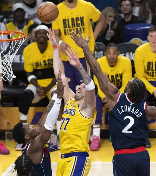 Plăți mascate și  transferul anului, blocat!  Posibil caz de corupție în NBA! Detaliile din spatele  contractului de 28 de milioane de dolari