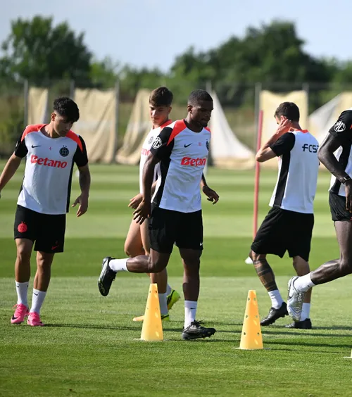 „E o chestiune de zile”  Mihai Stoica, detalii de ultimă oră despre  noul transfer pregătit de FCSB:  „Neapărat trebuie să aducem un atacant”